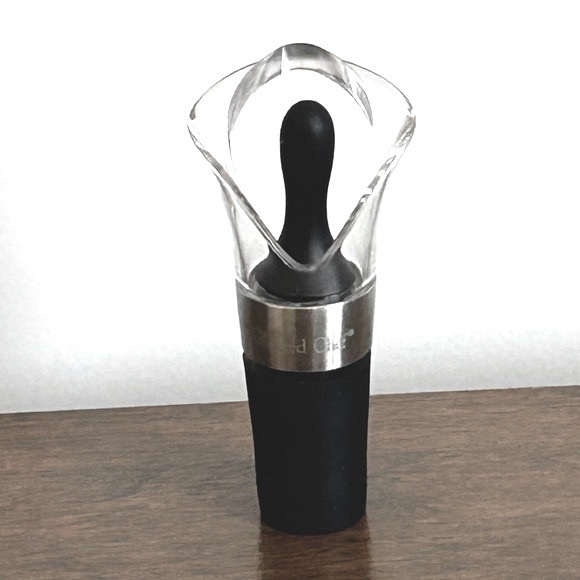Pampered Chef Dining Pampered Chef Dripless Wine Pourer Stopper 258
